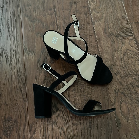 Women’s Black Block Heels - Picture 7 of 7